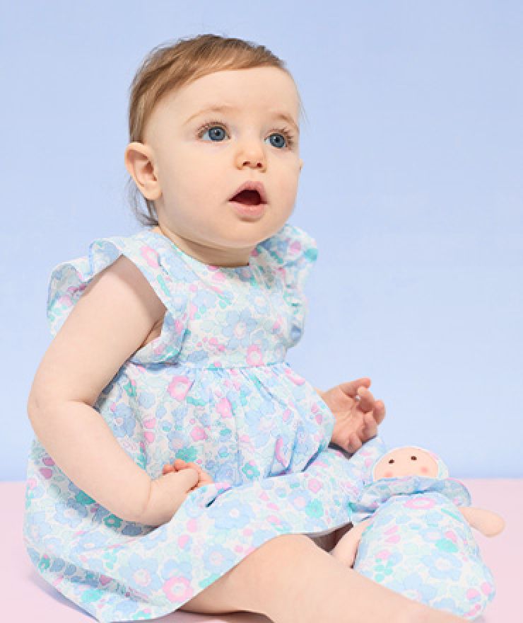 All the Liberty fabrics of the clothing and accessories collection for newborn